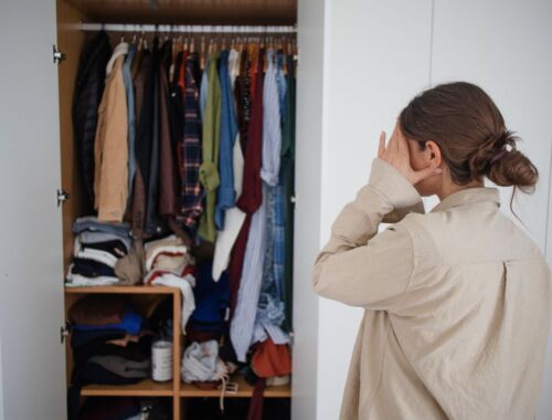 【知ってた？】毎年51万トンの服が燃えている！もう迷わない、エシカルな服の「手放し方」新常識と、あなたのクローゼットの寿命を延ばす方法_タイトル画像