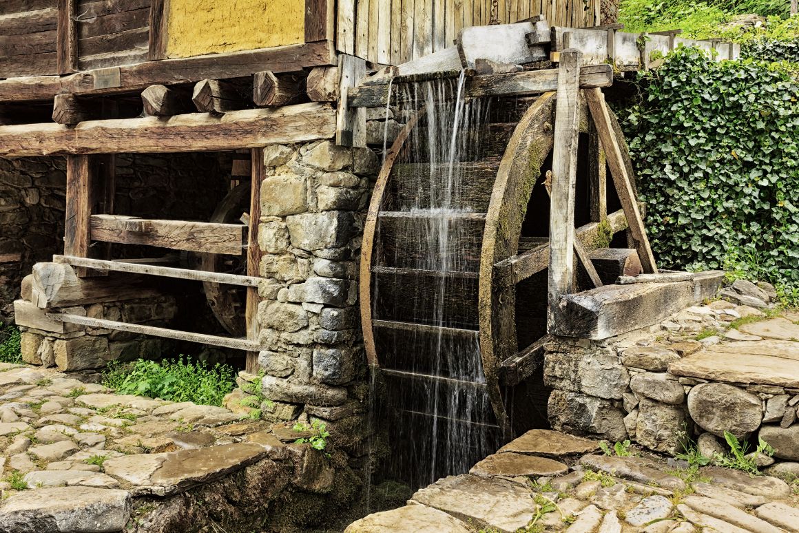 DIYで始めるマイクロ水力発電と、地域を救う「水の力」再発見ストーリー　あなたの家の横の「小さな流れ」が電力になる！？_DIY発電