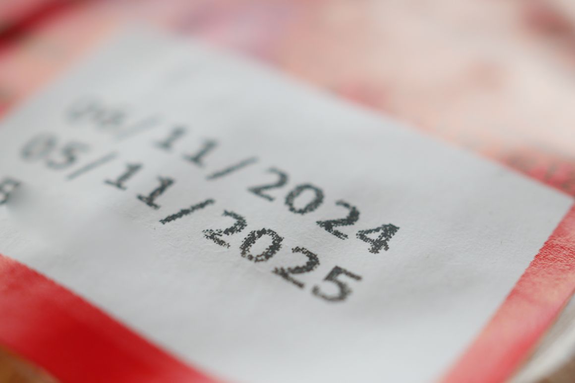 世界で10人に1人が飢えるのに…なぜ日本は「年間523万トン」の食料を捨てるのか?知られざるフードロス大国の真実とエコな暮らしの最新保存術_賞味期限